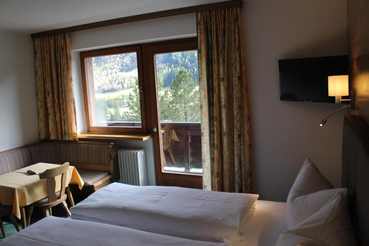 Pension Jaegerhof Sankt Anton am Arlberg Exterior photo