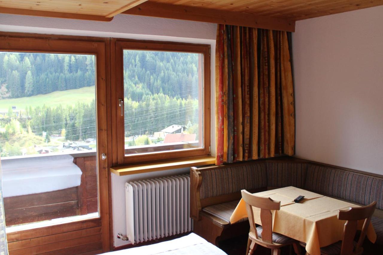 Pension Jaegerhof Sankt Anton am Arlberg Exterior photo